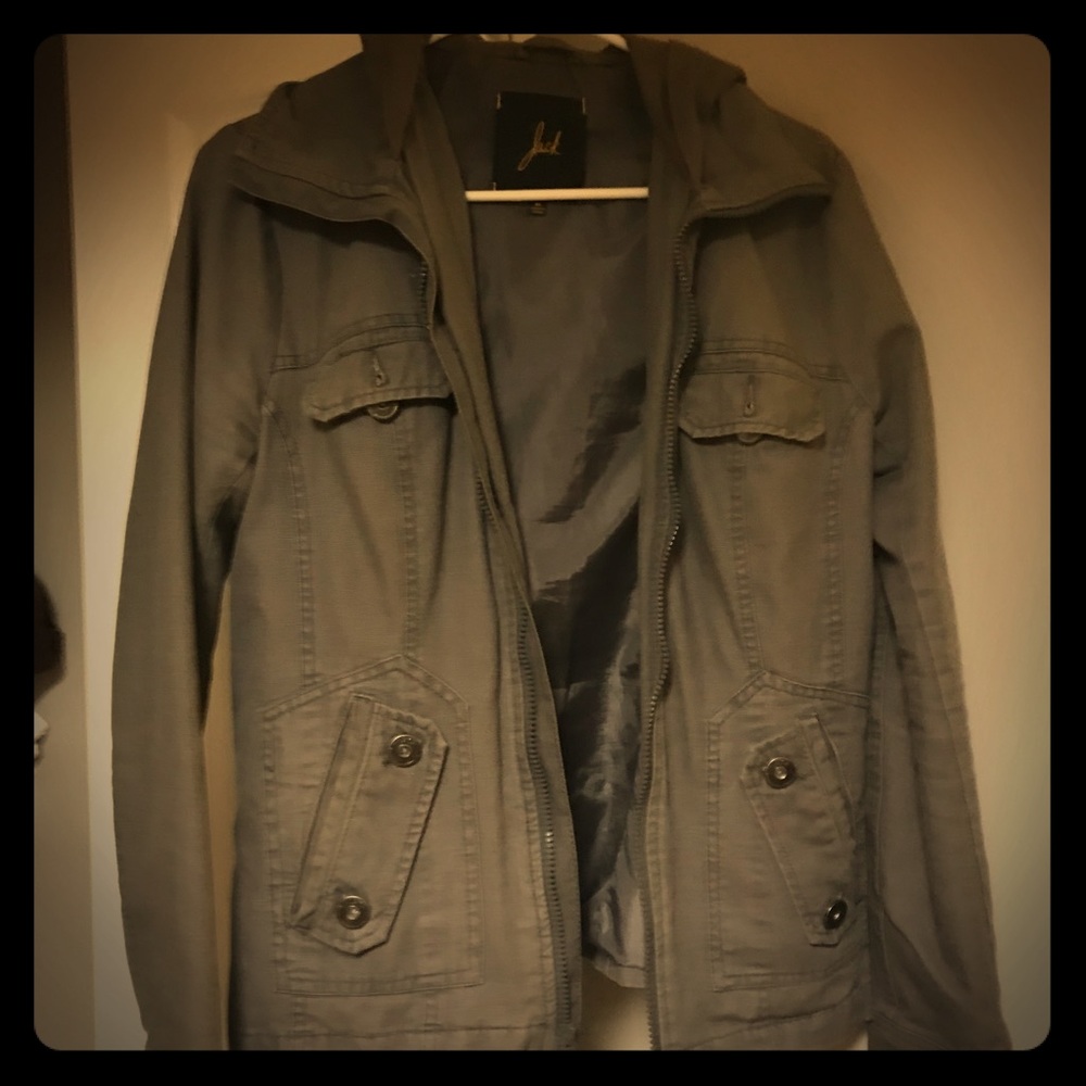 Lightweight jacket